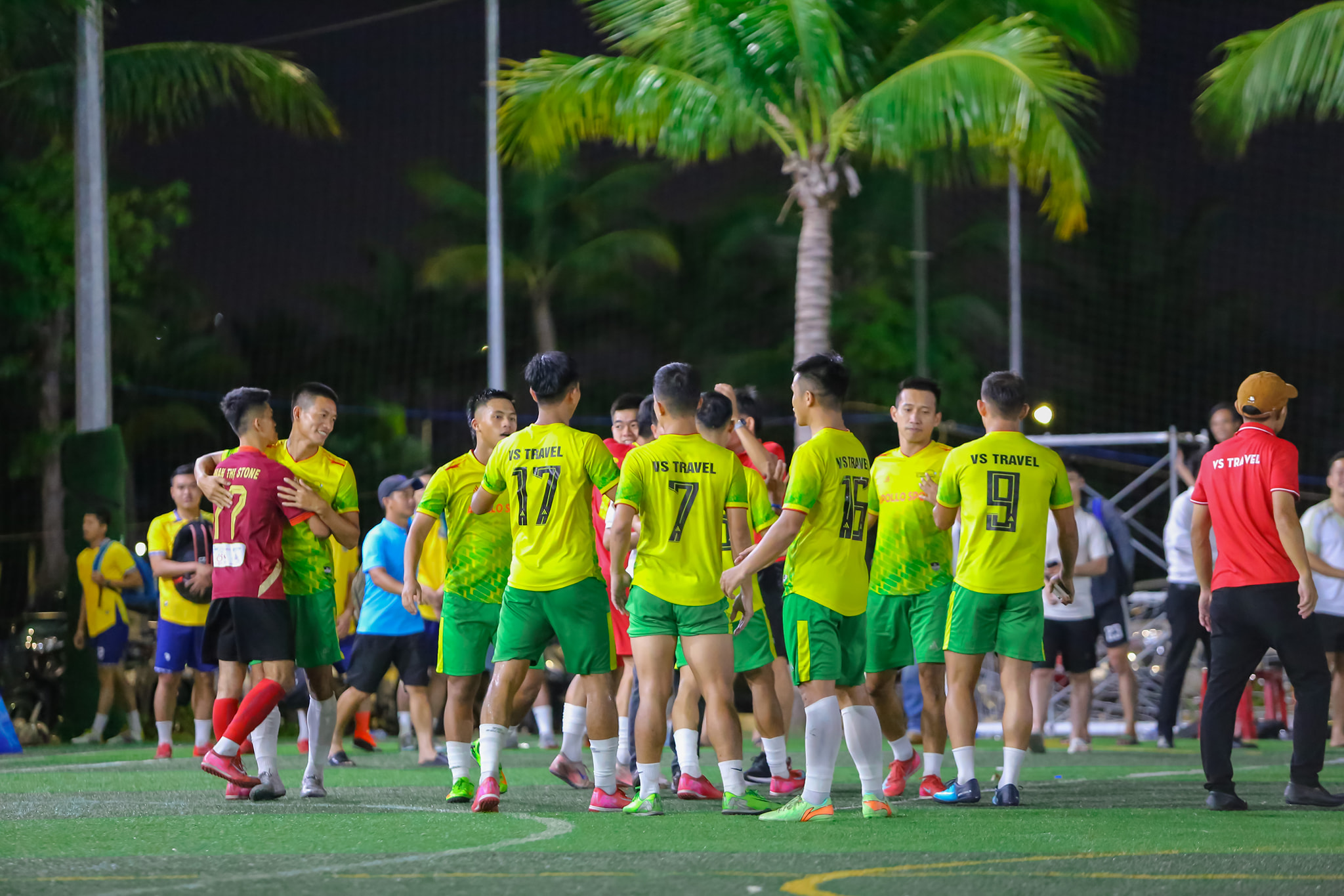 Đặt May Áo Bóng Đá Thiết Kế Theo Yêu Cầu Giá Tốt Tại Huế