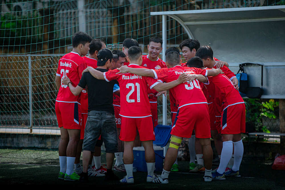 Áo Bóng Đá Thiết Kế Theo Yêu Cầu – Chất Liệu Thoáng Mát, Bền Đẹp