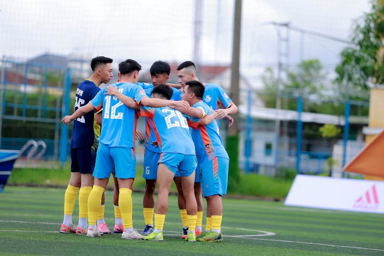 Apollo Center Tỏa Sáng Trên Sân Cỏ HTO HIẾU HOA Cup 2026