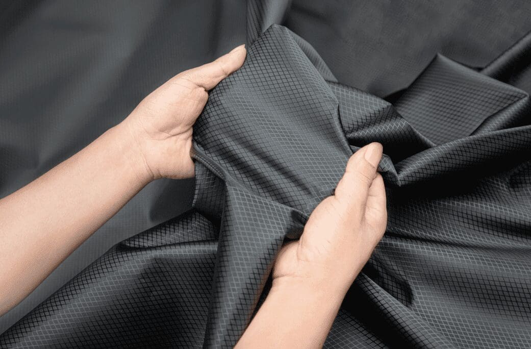 Vải Polyester Thể Thao Thoáng Khí Và Bền Đẹp