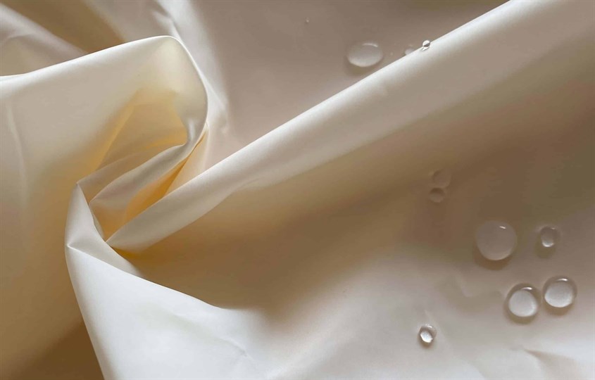 Vải Nylon – Chất Liệu Bền Dai Cho Quần Áo Thể Thao